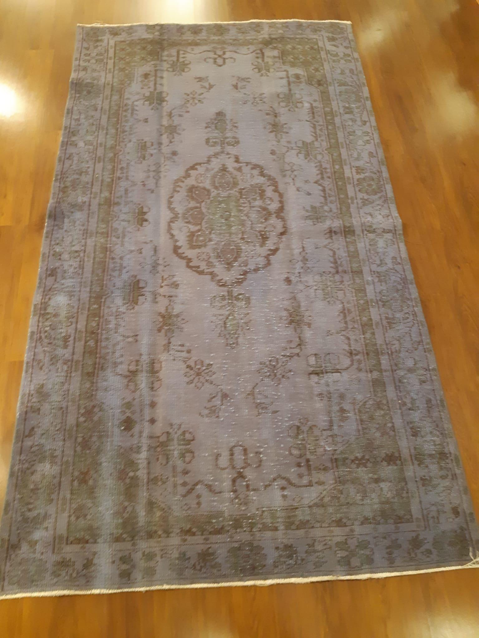 Vintage Turkish Wool Rug (5'1''x9'3'')