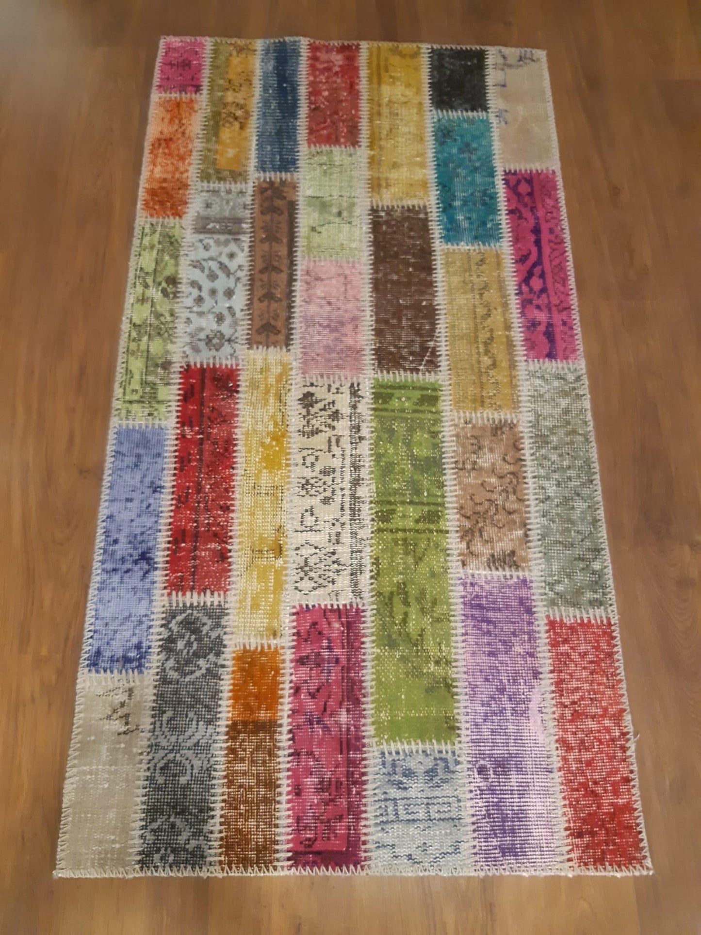 Handmade Wool Patchwork Turkish Rug: Bohemian Runner Rug (2.6x4.9 ft)