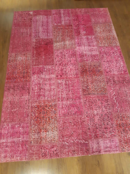 Handmade Wool Turkish Patchwork Rug: Vintage Pink Bohemian Area Rug (5.6x8)