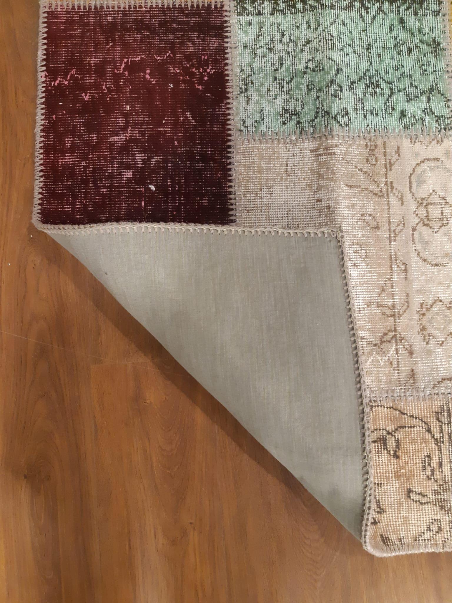 Handmade Wool Patchwork Rug: Bohemian Turkish Area Rug (4.4x6.8 ft)