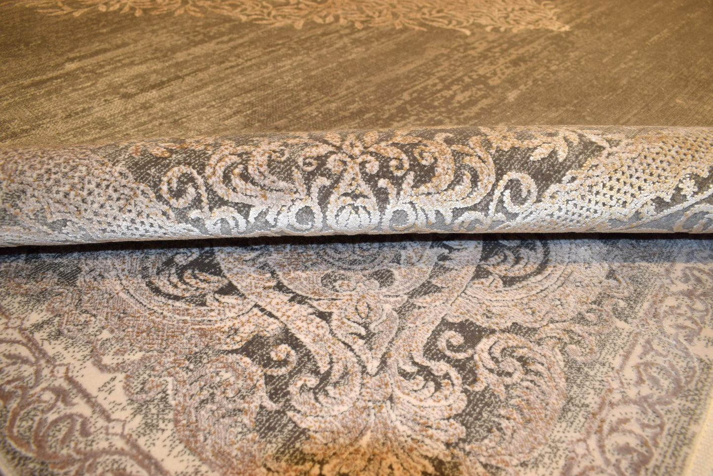 7x10 ft, Distressed Gray Rug: Viscose yarn, Medallion design carpet with Fringes