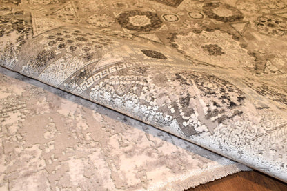 7x10 ft, Gray Classic Mamluk Rug made with Bamboo yarn with Fringes
