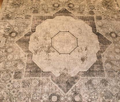 7x10 ft, Gray Classic Mamluk Rug made with Bamboo yarn with Fringes