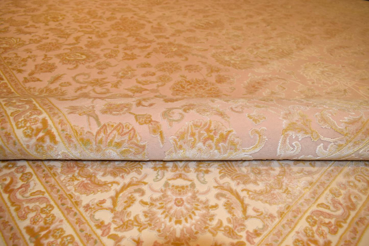 7x10 ft, Fine quality Classic oriental Pink Rug with fringes