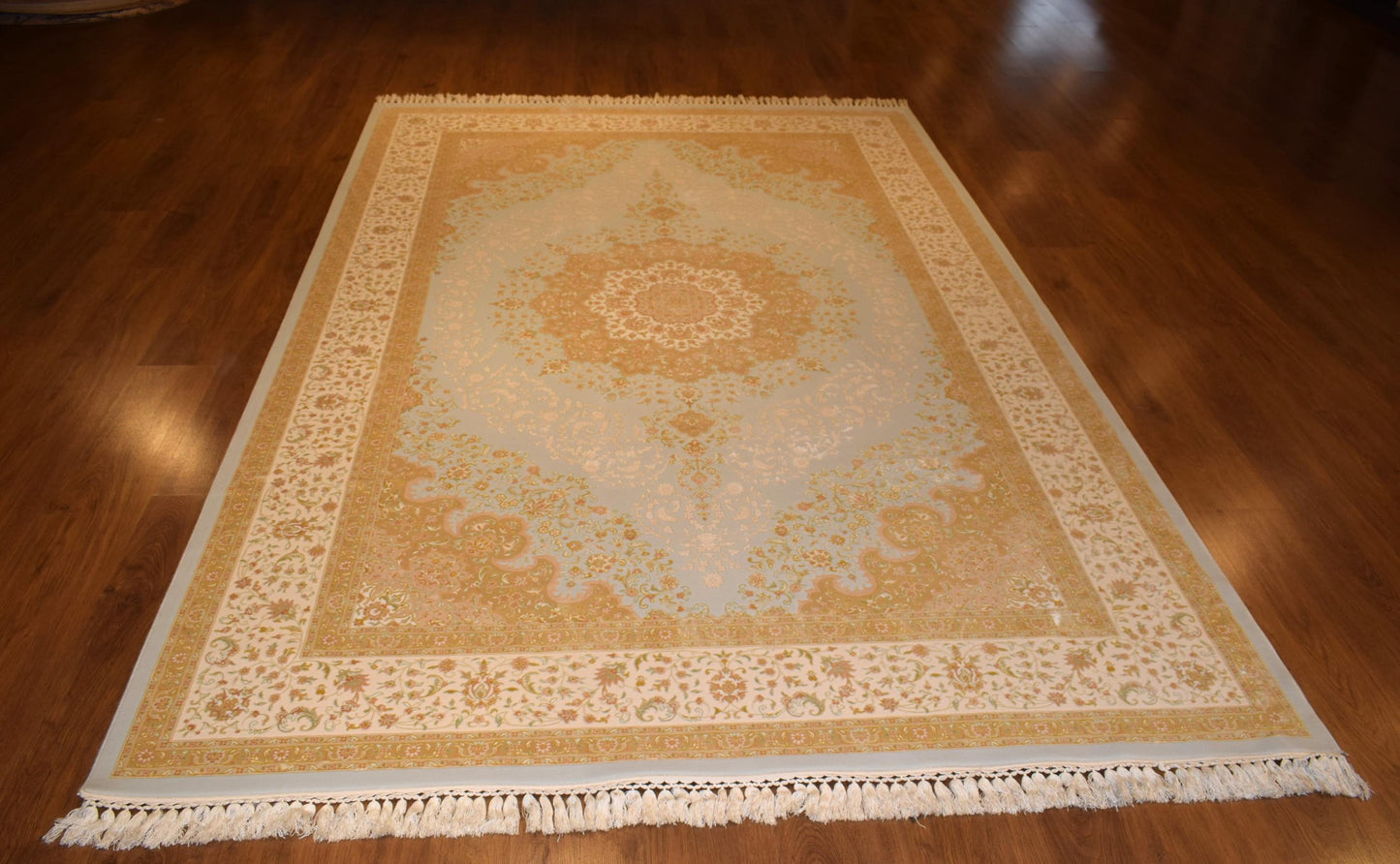 7x10 ft, Classic Oriental blue medallion Rug with fringes