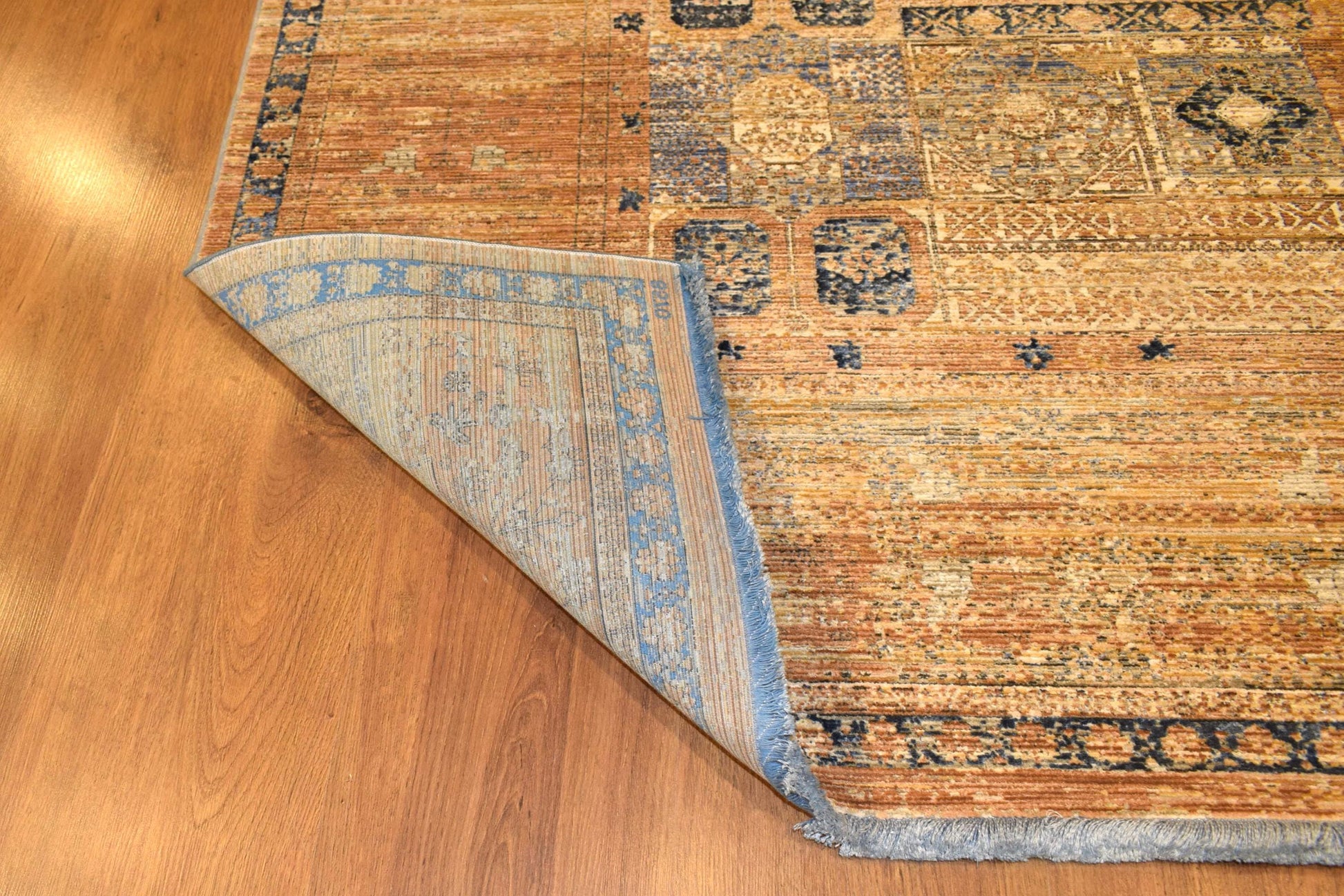 7x10 ft, Brown Classic Mamluk Rug made with viscose yarn
