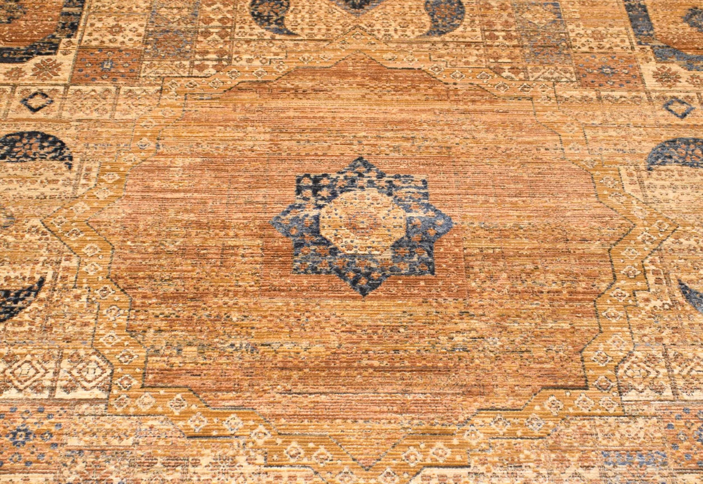 7x10 ft, Brown Classic Mamluk Rug made with viscose yarn