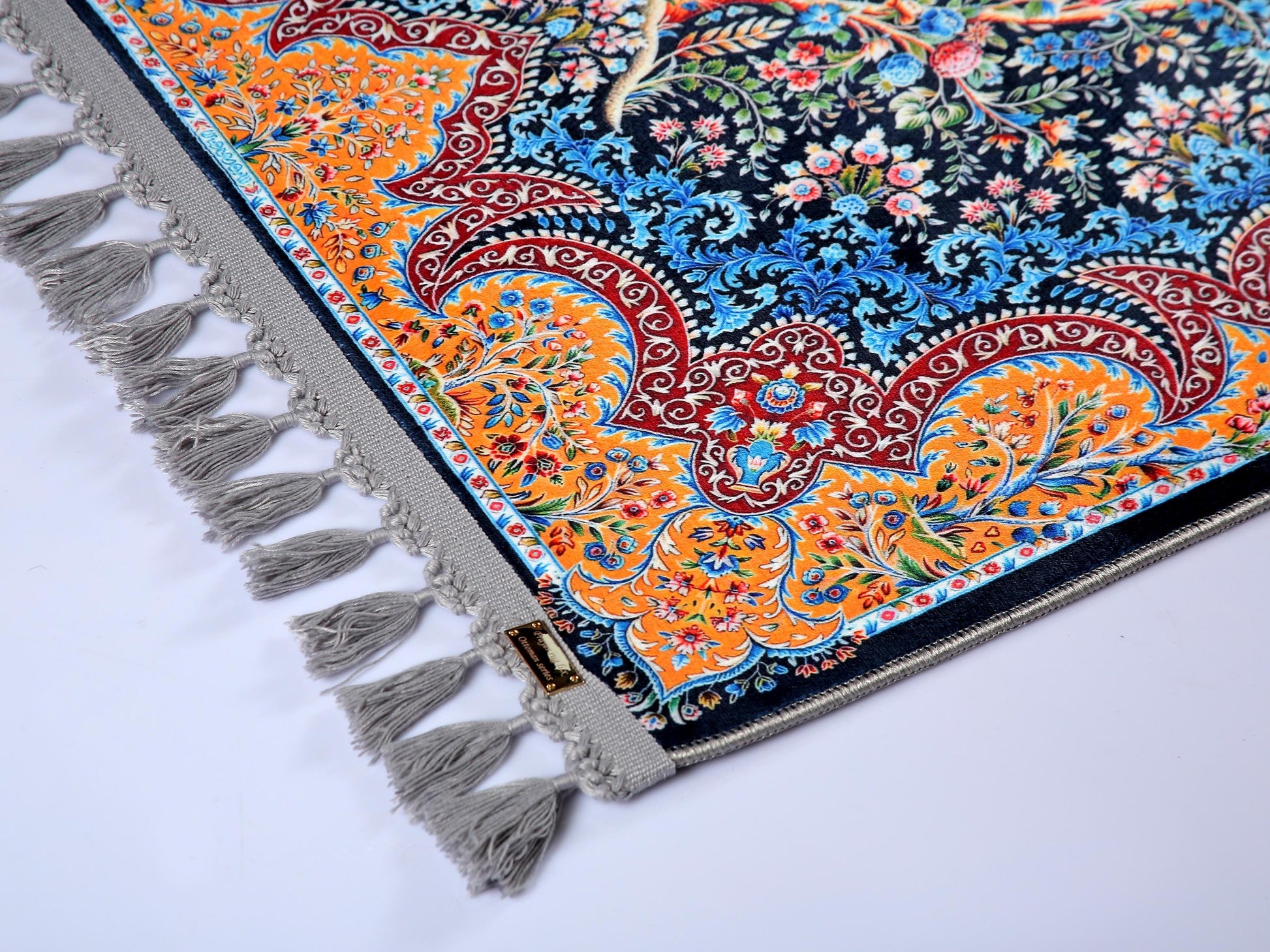 Turkish Prayer Rug, Traditional Ottoman Design Seccade