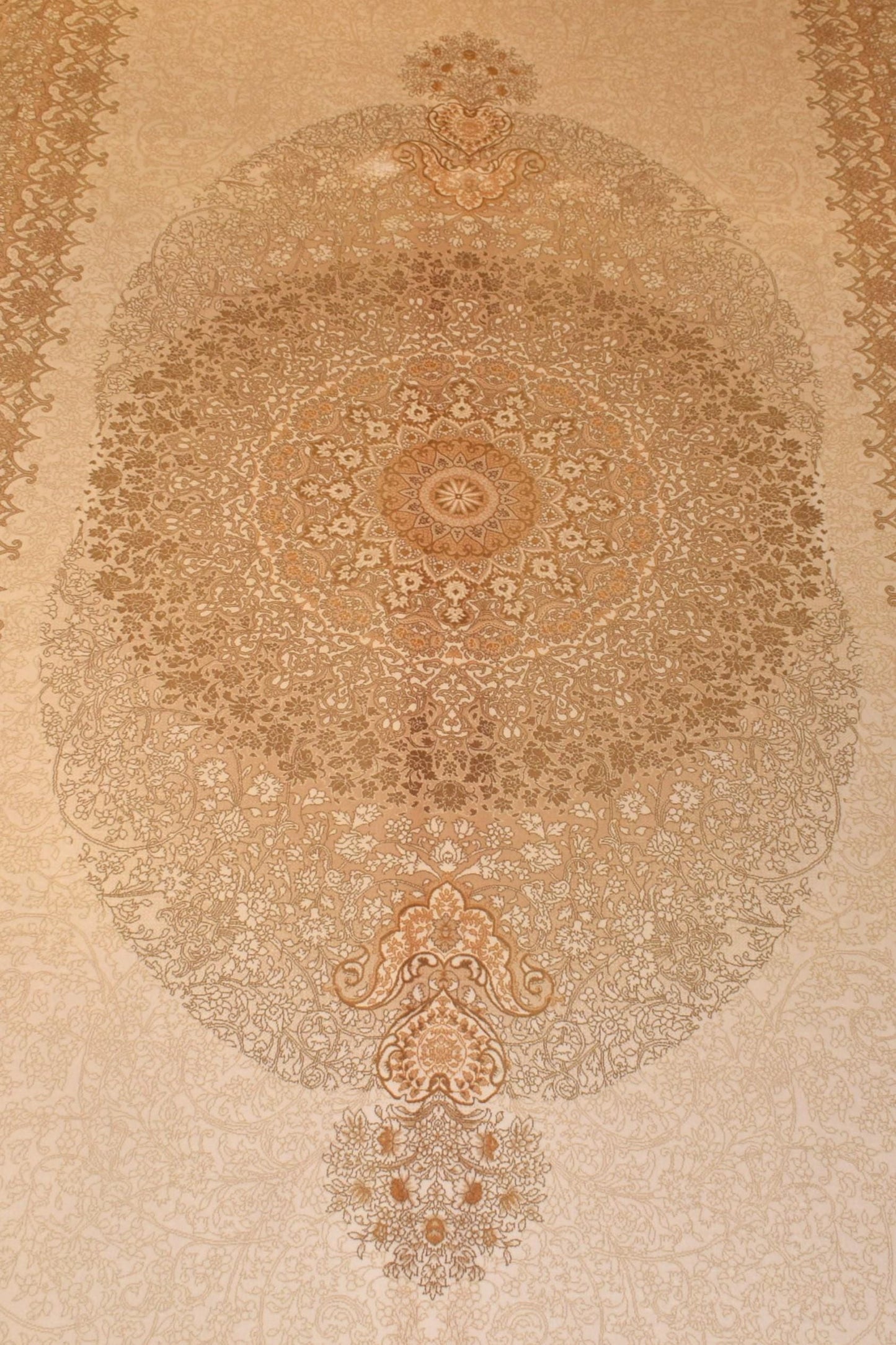 8x15 ft, Oversize Beige Classic Silk Medallion Rug: Fine quality rug with Fringes