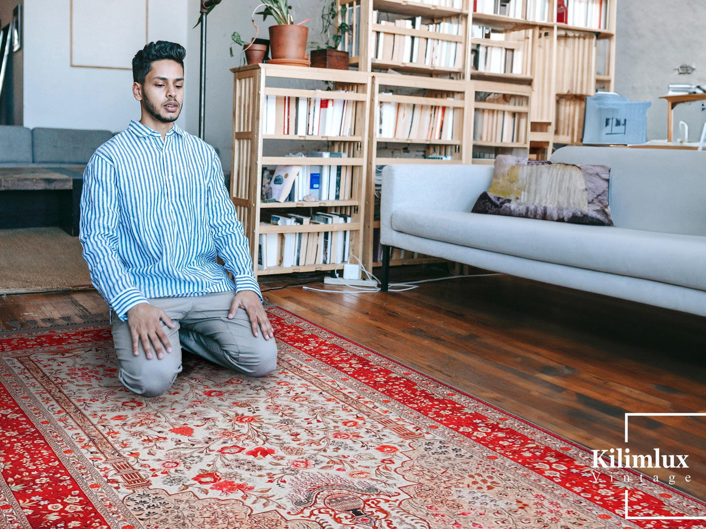 Turkish Floral Prayer Rug, Ottoman Design Seccade