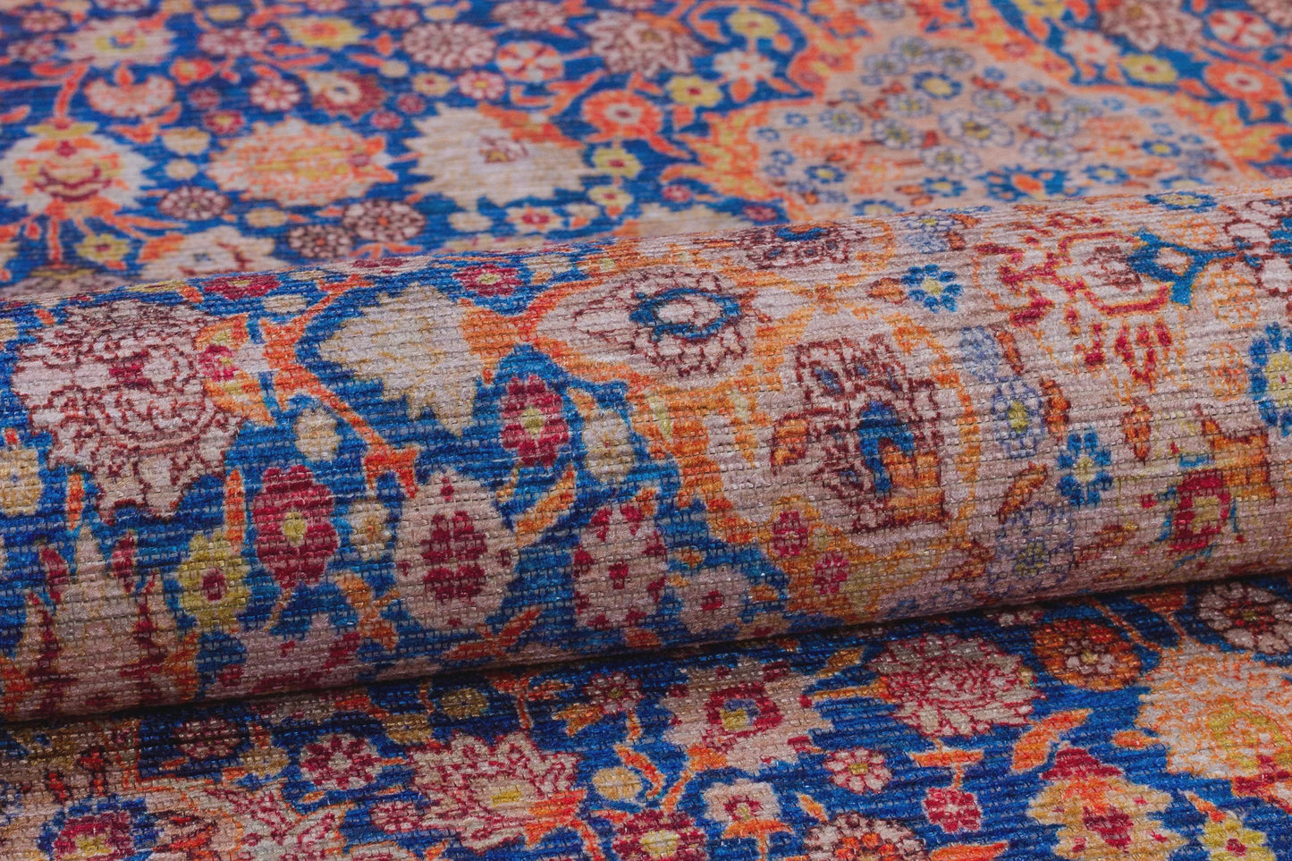 Red Vintage oriental Rug: Classic Washable Rug with Tassels