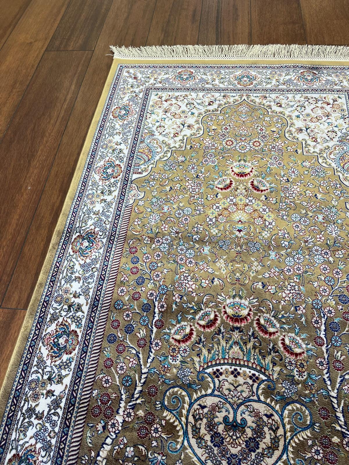 Bamboo Prayer Rug with Silk Fringes: Soft Muslim Seccade