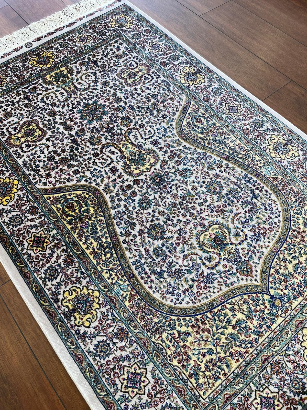 Bamboo Prayer Rug with Silk Fringes: Soft Seccade Carpet