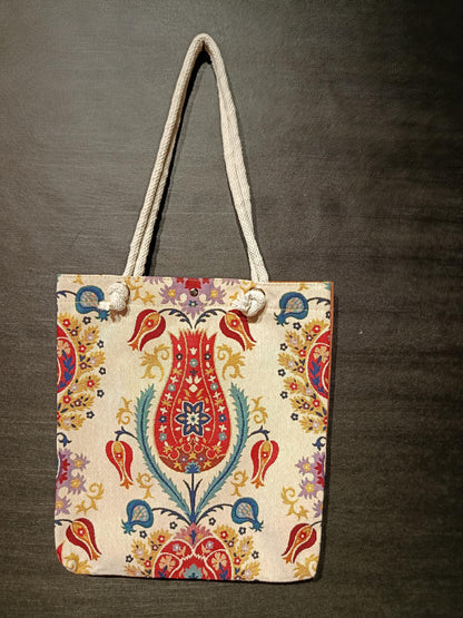 Handmade Tulip Design Shoulder Bag: Organic Cotton Blend