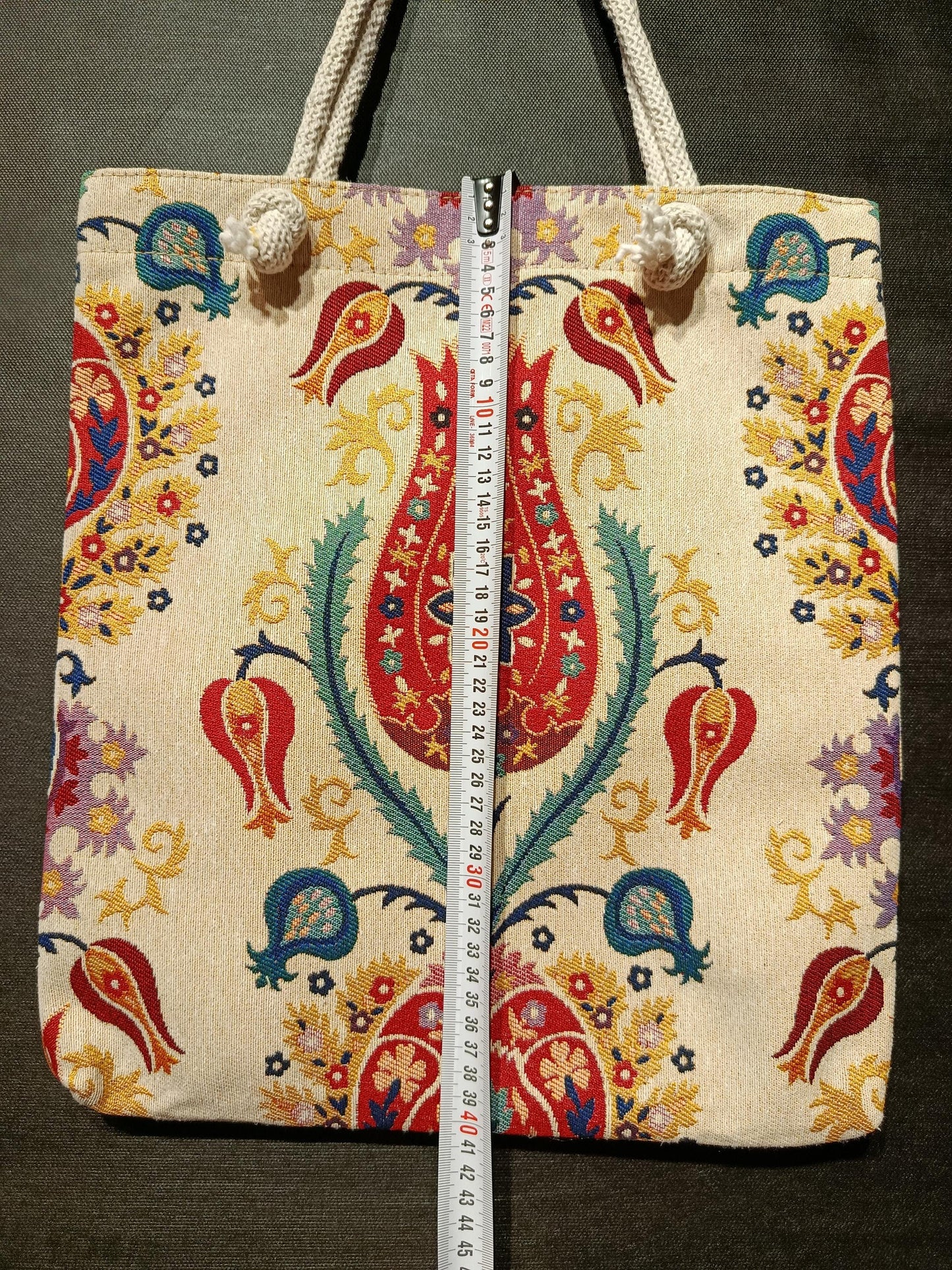 Handmade Tulip Design Shoulder Bag: Organic Cotton Blend