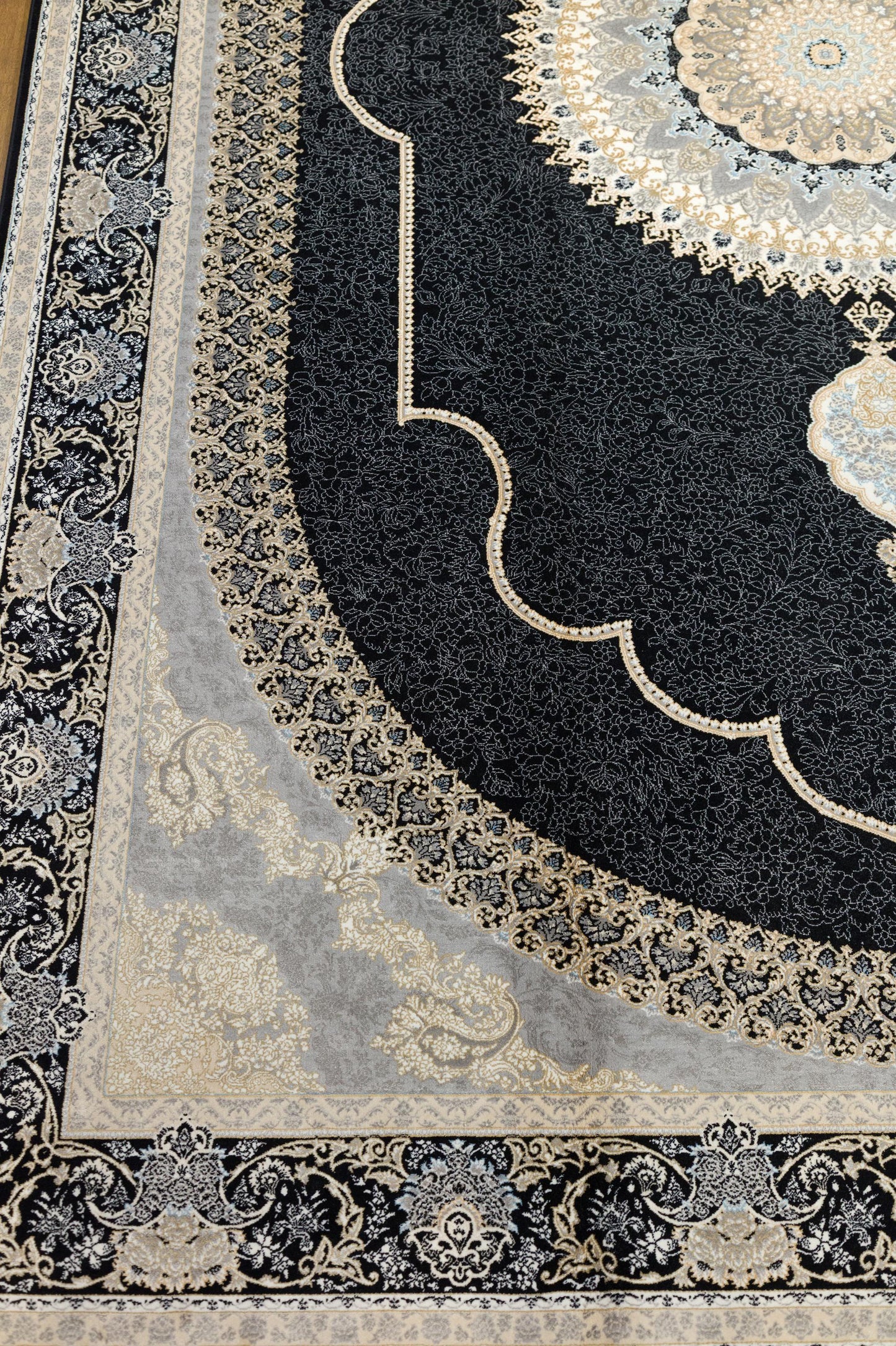 7x10 ft,  Black Classic Medallion Silk Rug: Oriental design carpet