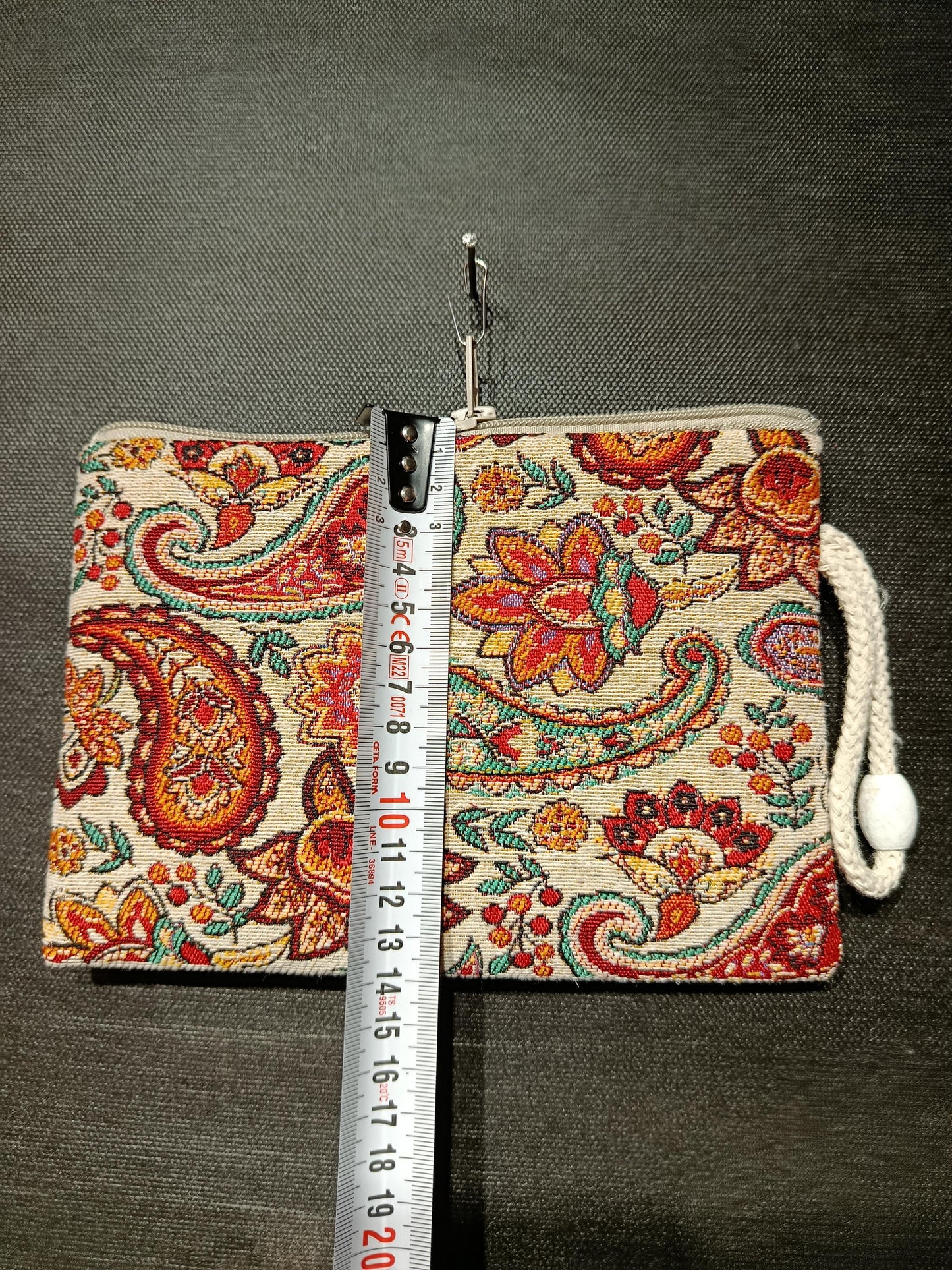 Handmade Gobelin Paisley Clutch – Tapestry Purse with Traditional Floral Pattern – Boho Zip Pouch