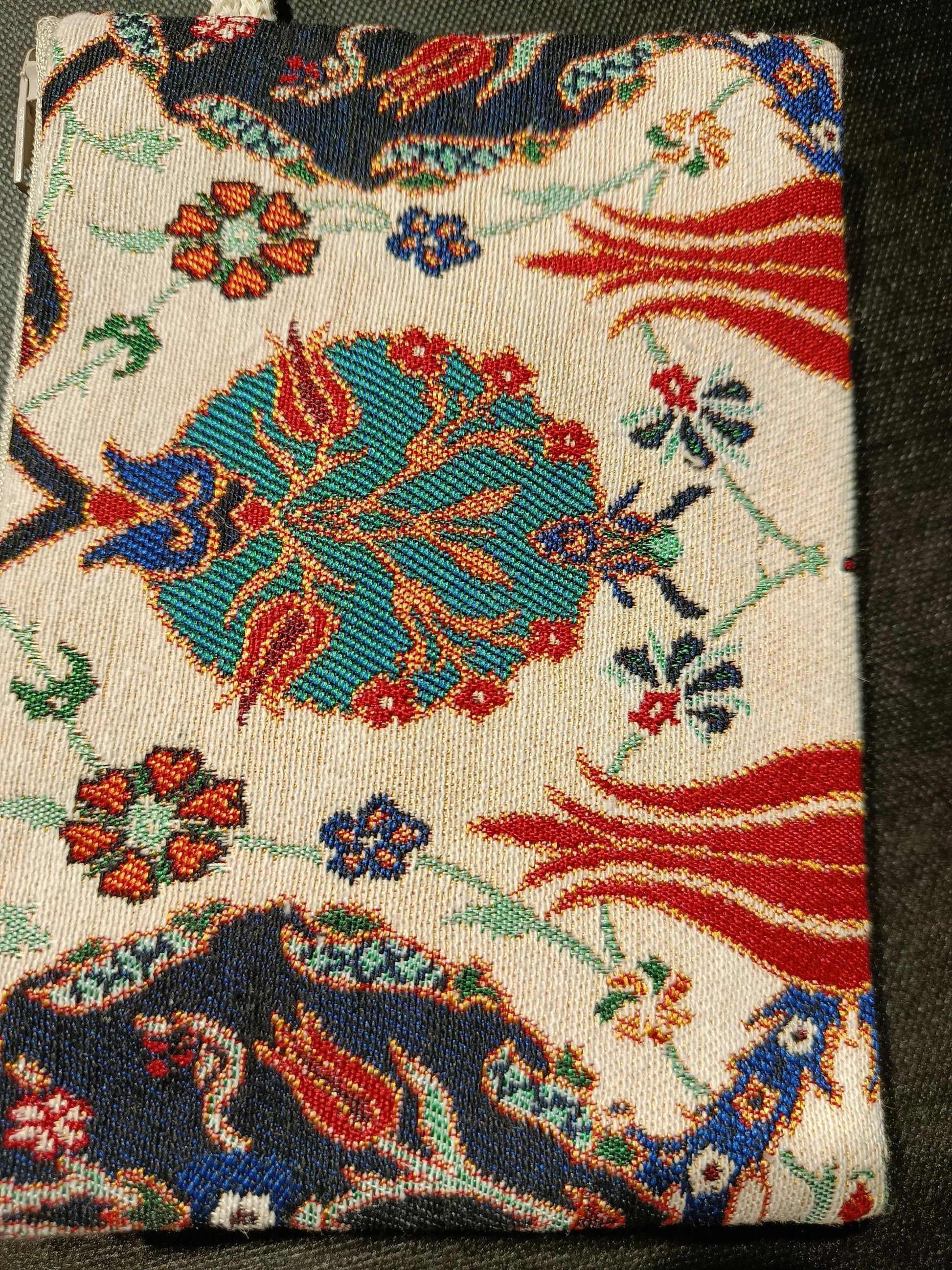 Handmade Gobelin Clutch with Traditional Turkish Motif – Tapestry Zippered Pouch – Ethnic Pattern Purse