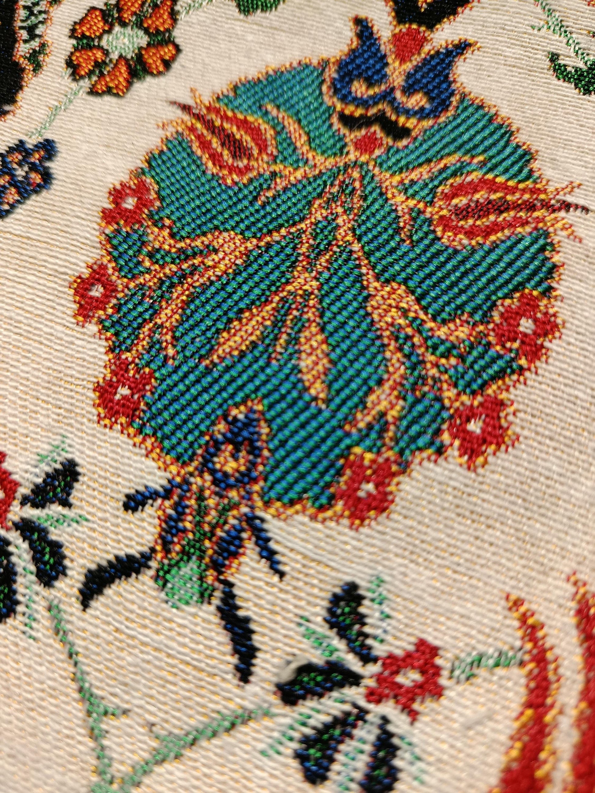 Handmade Gobelin Clutch with Traditional Turkish Motif – Tapestry Zippered Pouch – Ethnic Pattern Purse