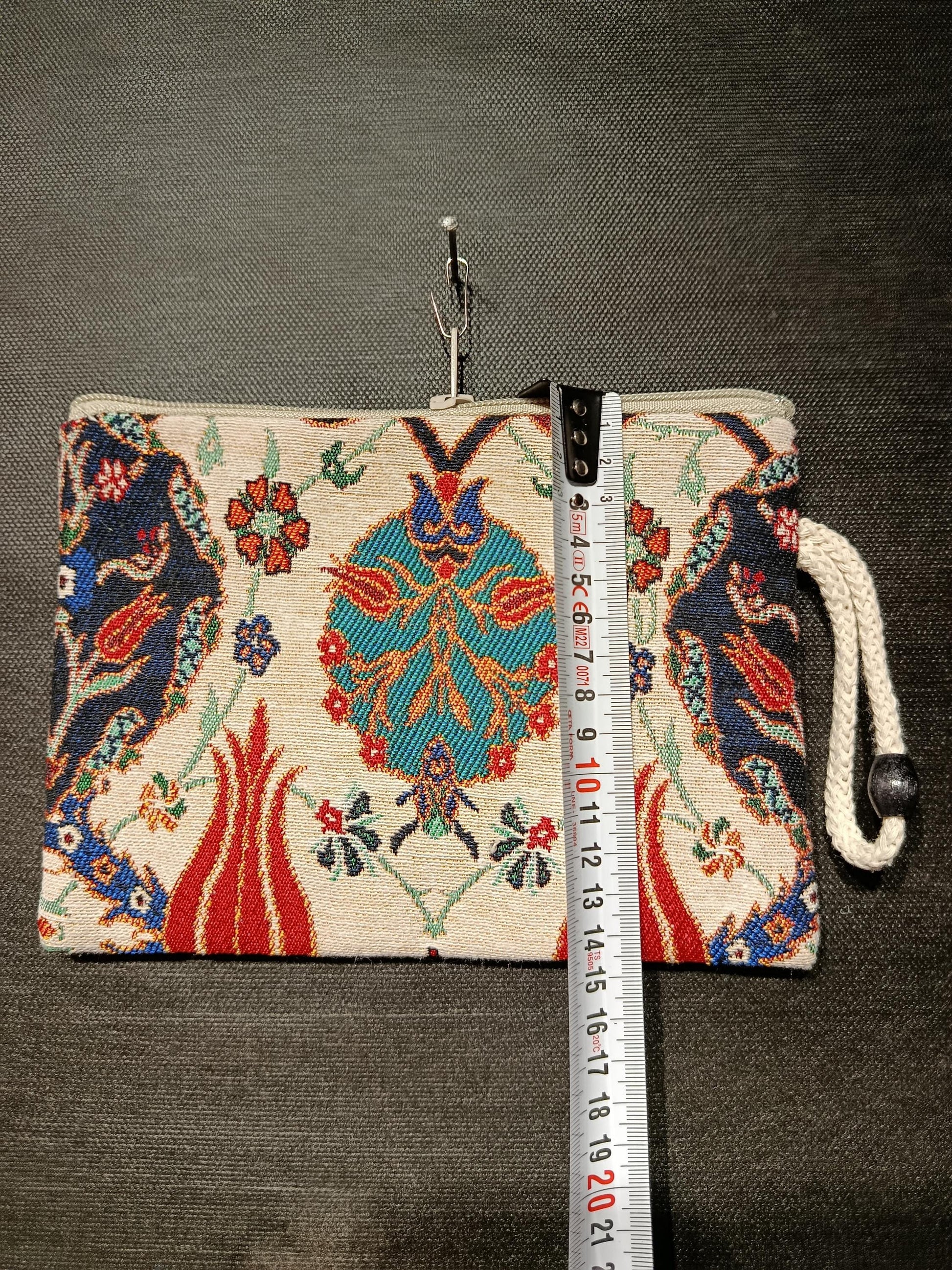 Handmade Gobelin Clutch with Traditional Turkish Motif – Tapestry Zippered Pouch – Ethnic Pattern Purse