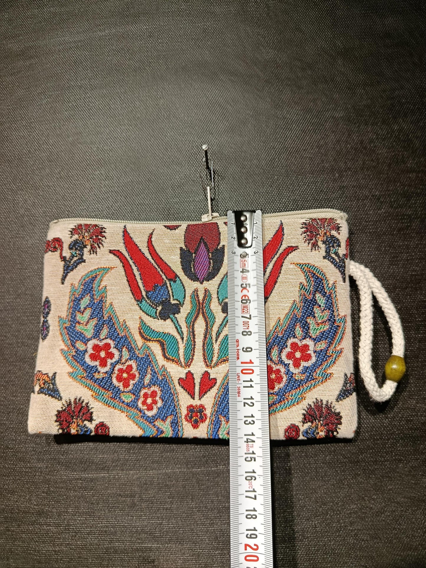 Ottoman Tulip Motif Clutch – Gobelin Fabric Zippered Pouch with Traditional Turkish Design