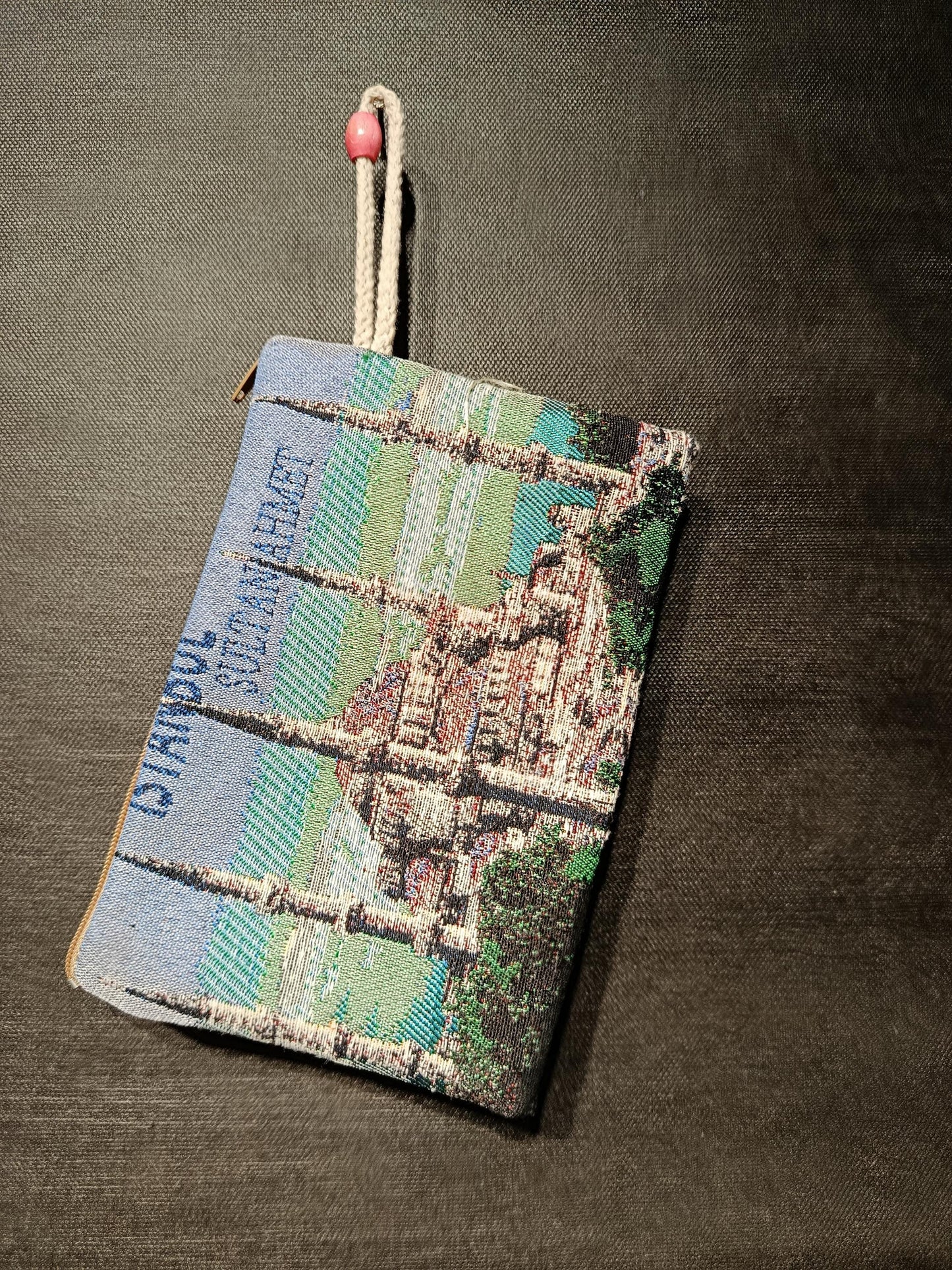 Sultanahmet Istanbul Tapestry Pouch – Turkish Souvenir Clutch with Blue Mosque Design