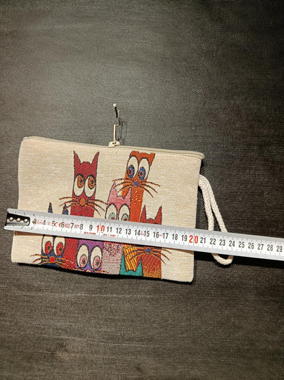 Colorful Cat Tapestry Pouch – Whimsical Feline Clutch Bag from Türkiye