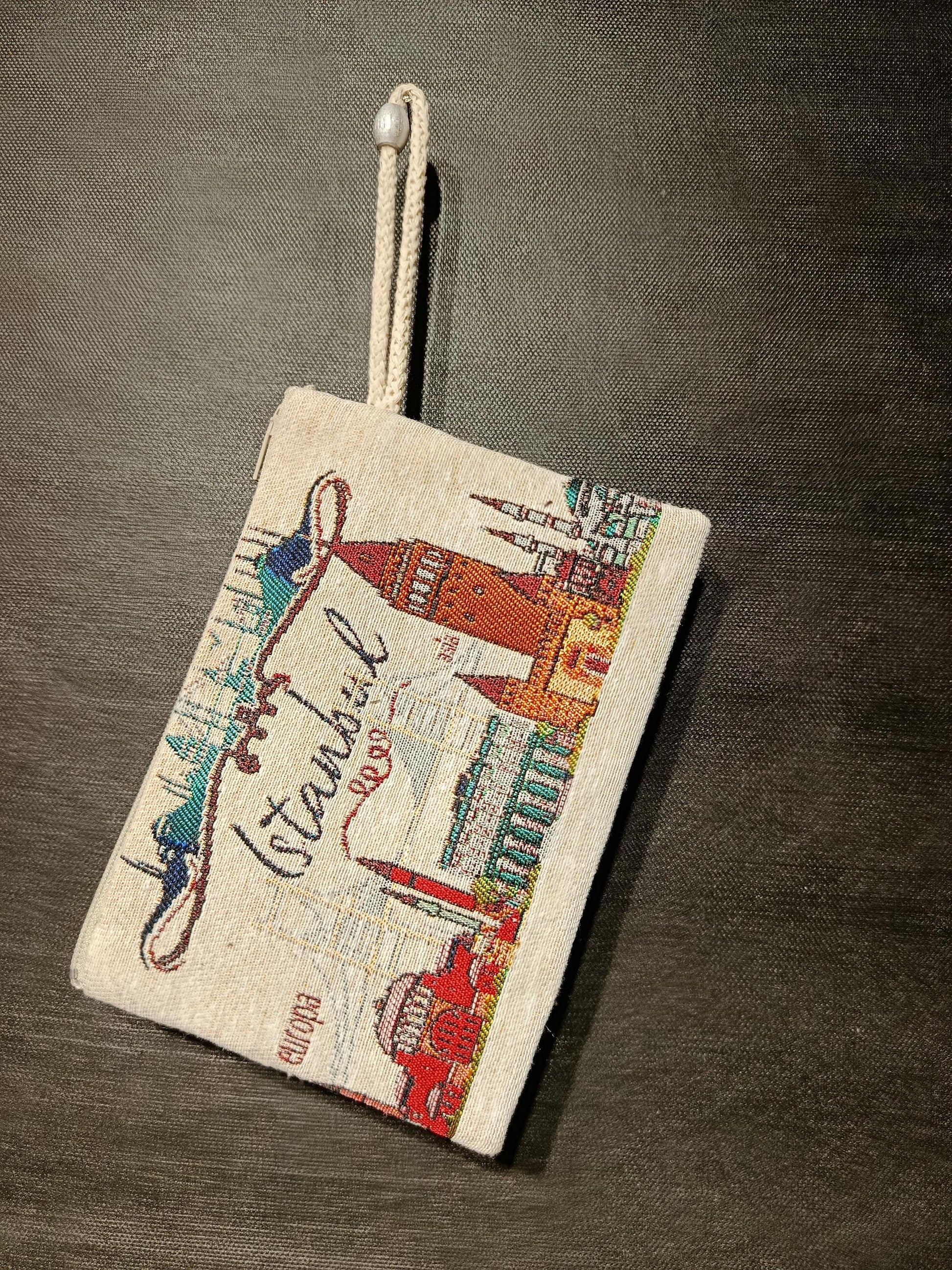 Istanbul Cityscape Tapestry Clutch – Turkish Landmarks Souvenir Pouch