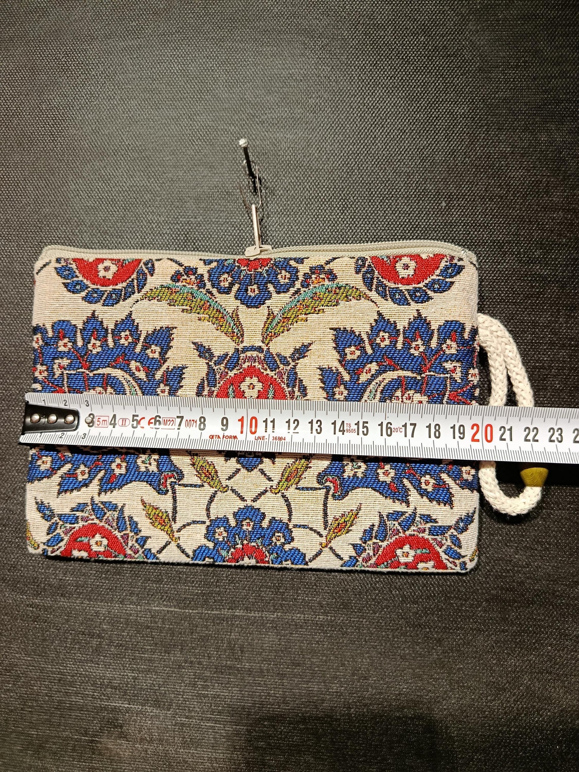 Traditional Floral Gobelin Tapestry Pouch – Turkish Zippered Purse with Ottoman Design