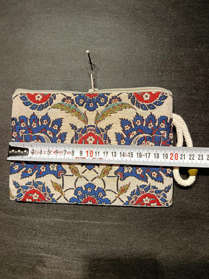 Traditional Floral Gobelin Tapestry Pouch – Turkish Zippered Purse with Ottoman Design