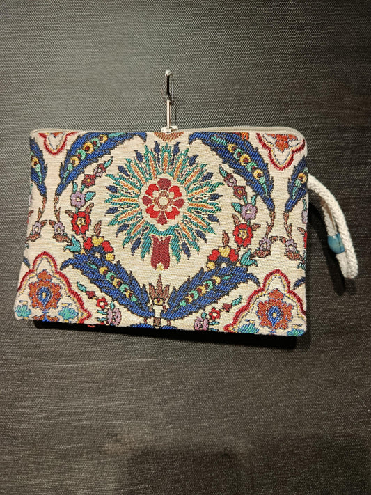 Floral Medallion Turkish Clutch – Gobelin Tapestry Zipper Pouch