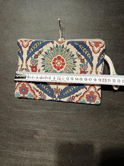 Floral Medallion Turkish Clutch – Gobelin Tapestry Zipper Pouch
