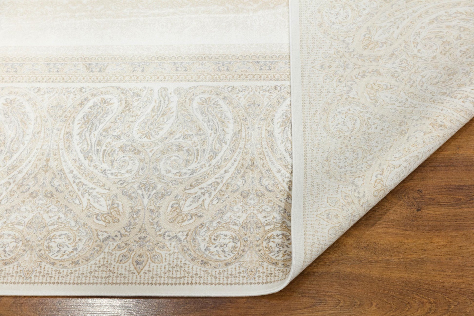 7x10 ft, Beige Classic Silk Rug with paisley desing on the border, fine fringes