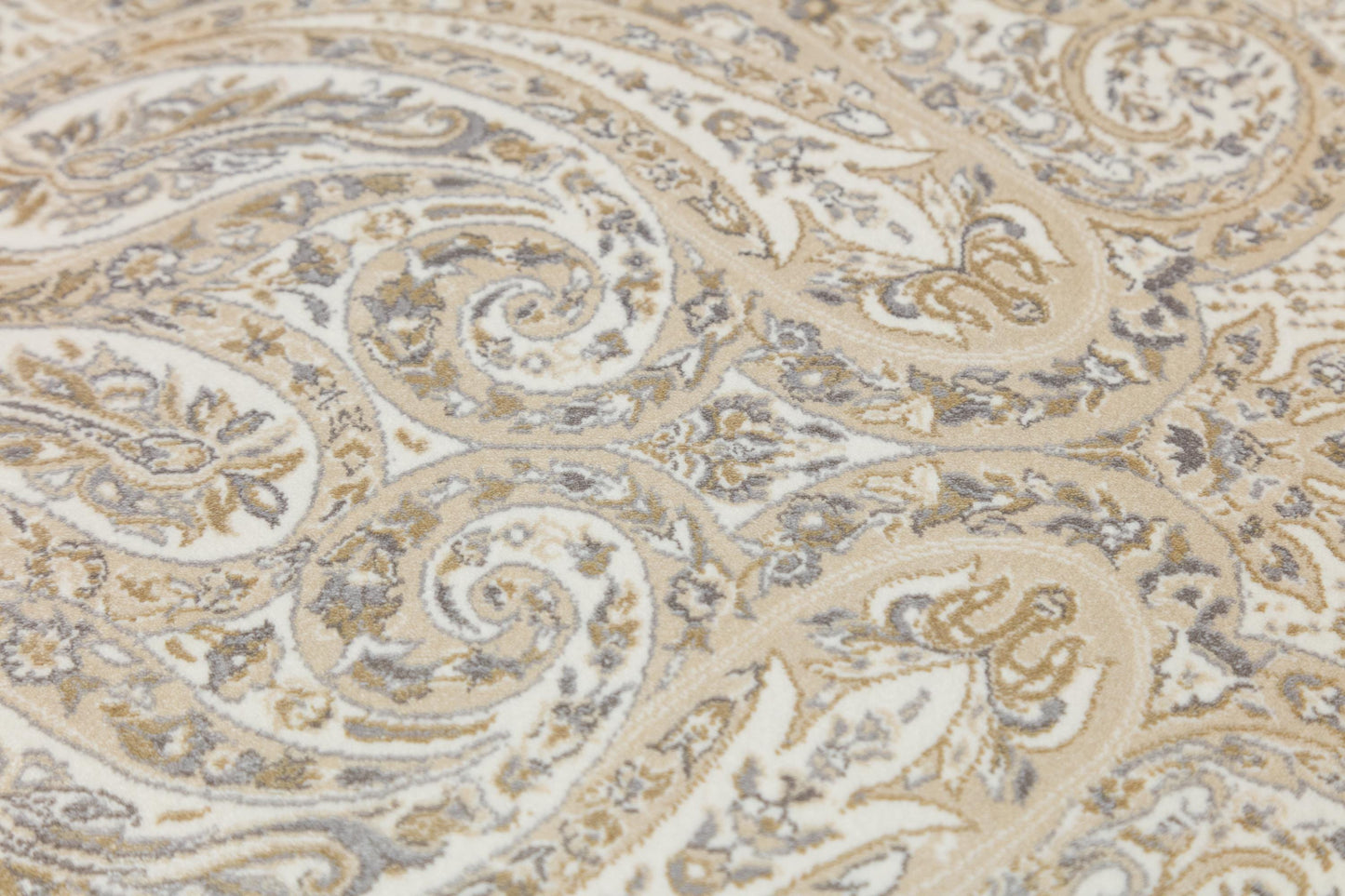 7x10 ft, Beige Classic Silk Rug with paisley desing on the border, fine fringes