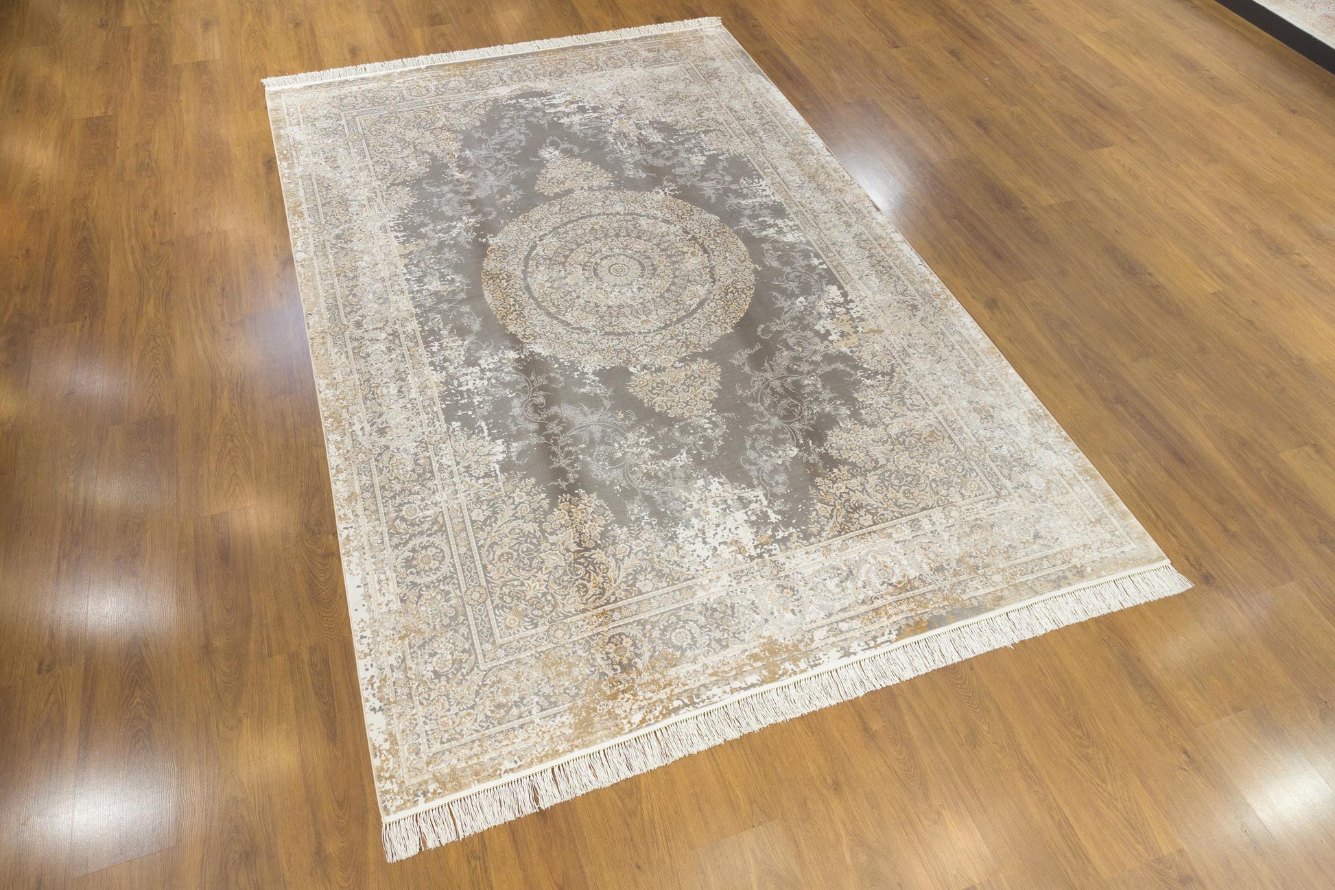 7x10 ft, Gray Classic oriental Silk Rug: Bamboo Yarn,fine fringes carpet