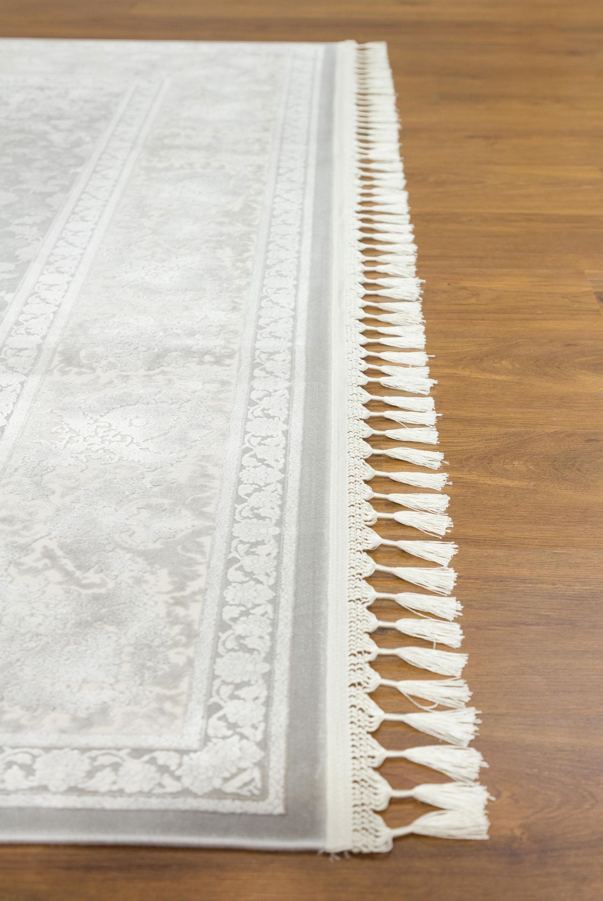 7x10 ft, Gray Classic oriental Silk Rug: Bamboo Yarn,fine fringes carpet