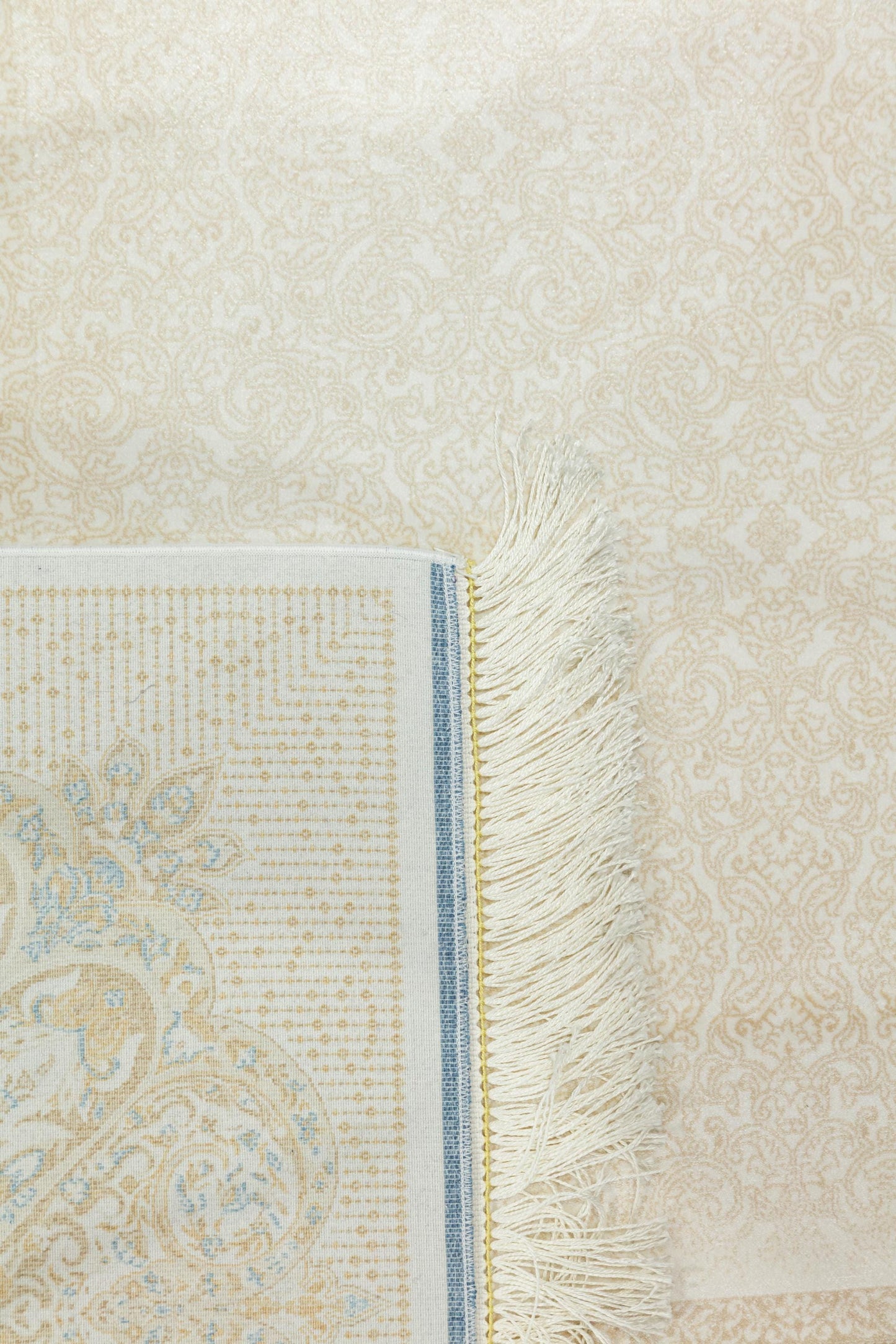 7x10 ft, Beige Classic Silk Rug with paisley desing on the border, fine fringes