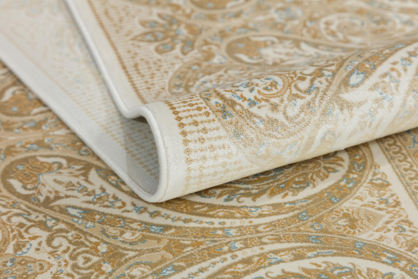 7x10 ft, Beige Classic Silk Rug with paisley desing on the border, fine fringes