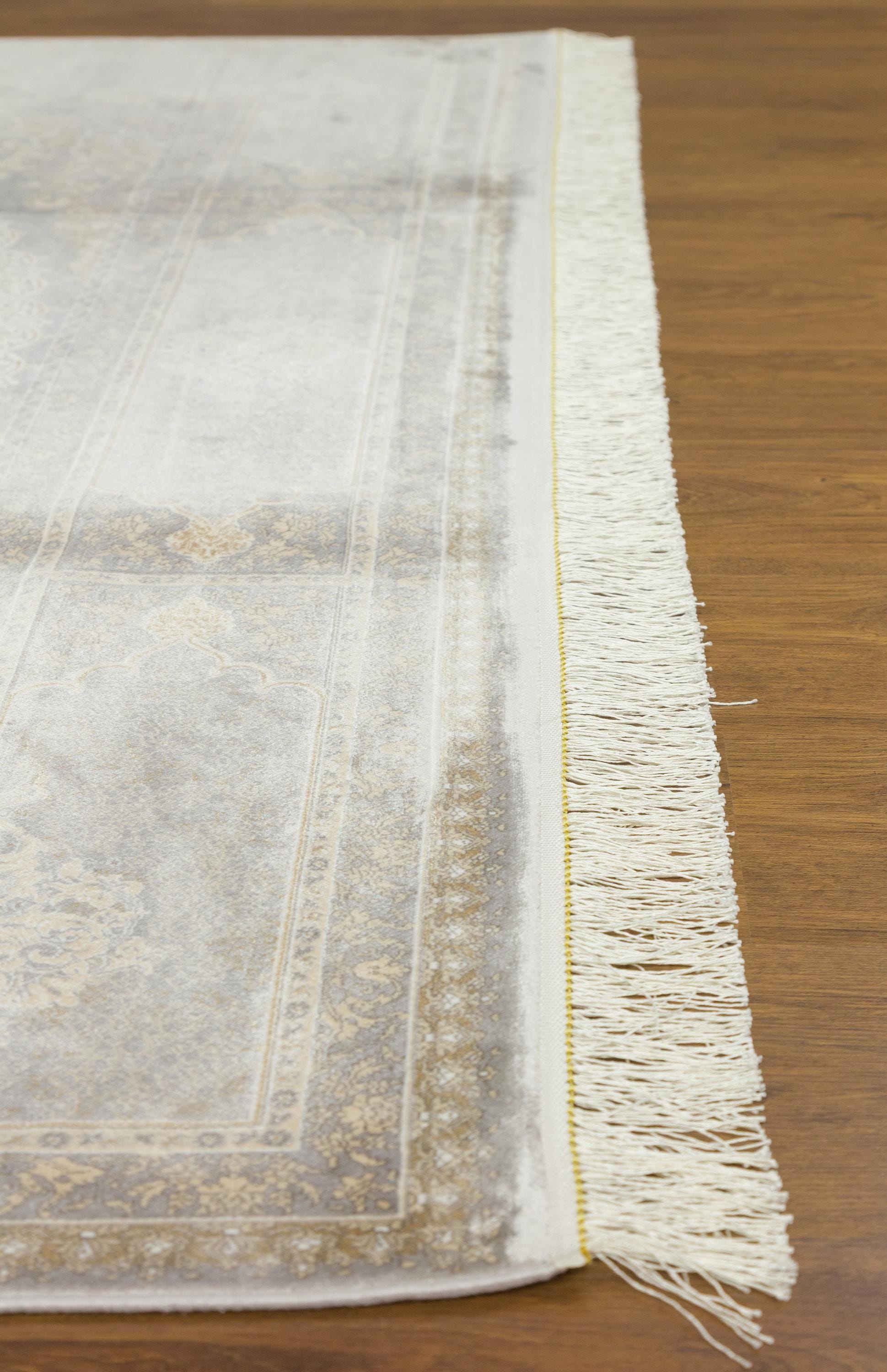 7x10 ft, Gray Silk Rug with medallion design: Classic oriental carpet with fine Fringes