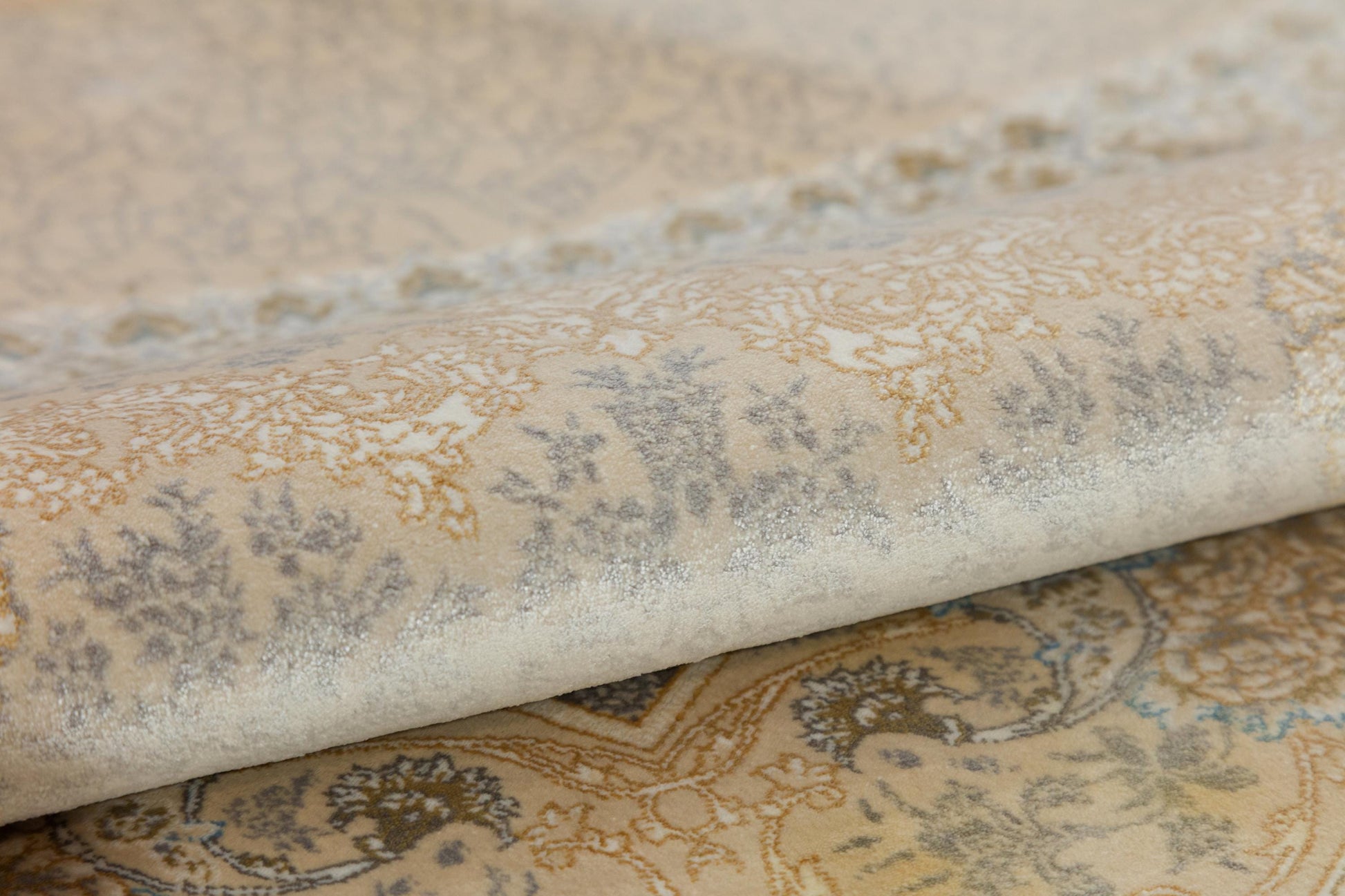 8x11 ft, Beige Classic oriental Silk medallion Rug made with viscose yarn
