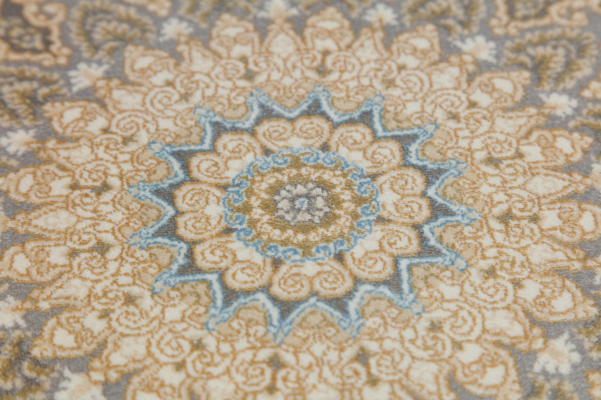 7x10 ft, Beige Classic oriental medallion Silk Rug made with viscose yarn