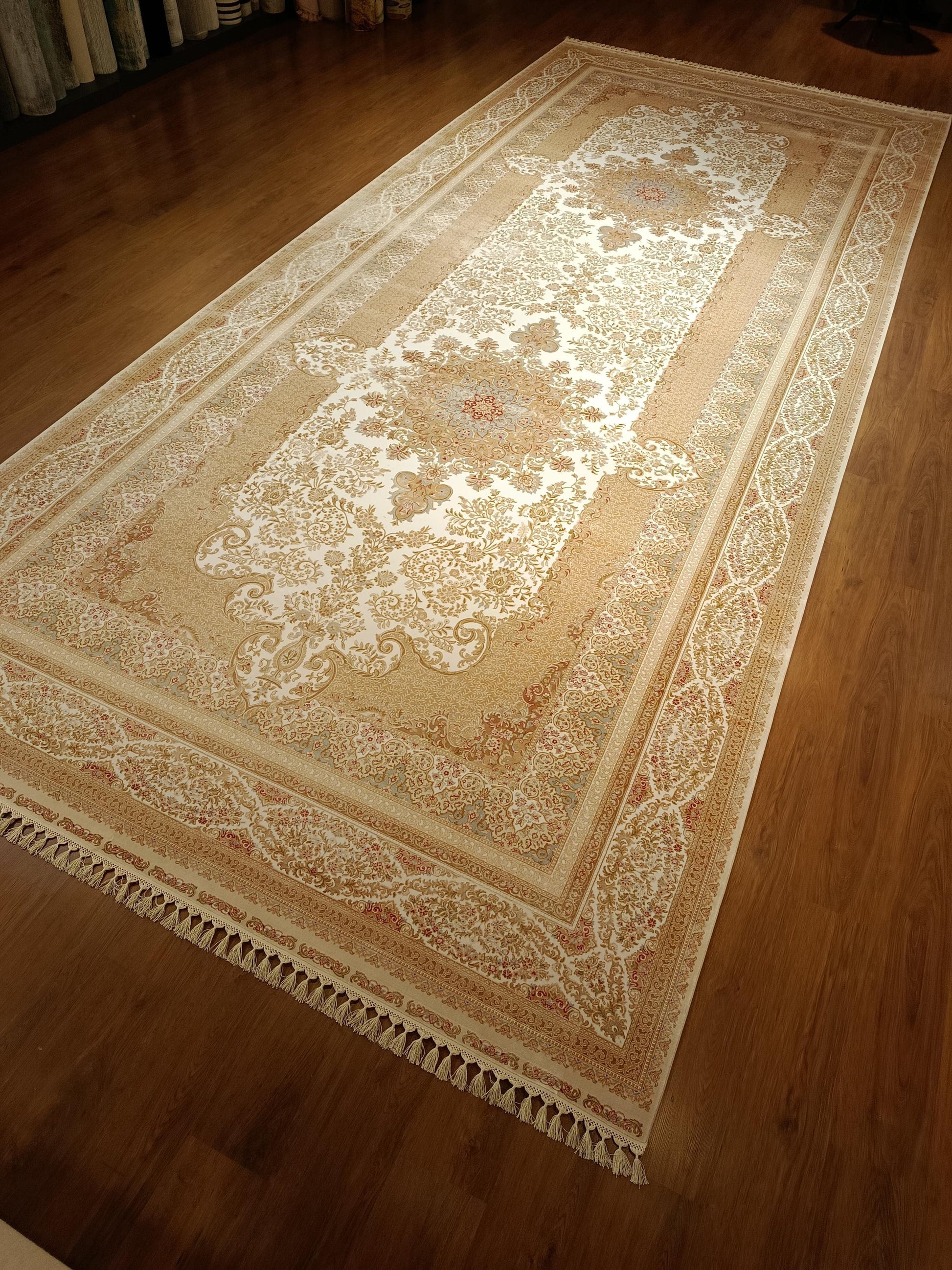 9x21 ft, Large Classic Beige Silk Rug - Distressed Medallion Design Carpet