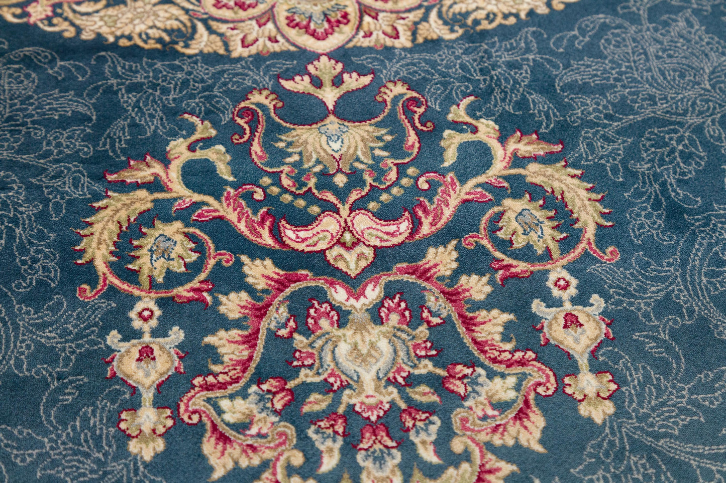 7x10 ft, Fine Turkish Silk Rug with Handmade Silk Fringes