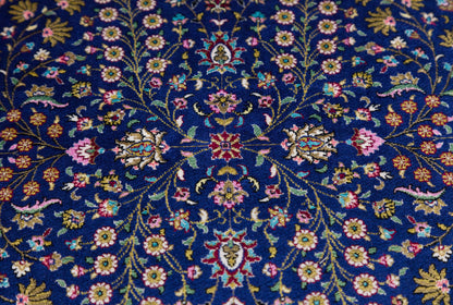 7x10 ft, Classic Blue Silk Rug: Oriental blue fine carpet with Fringes