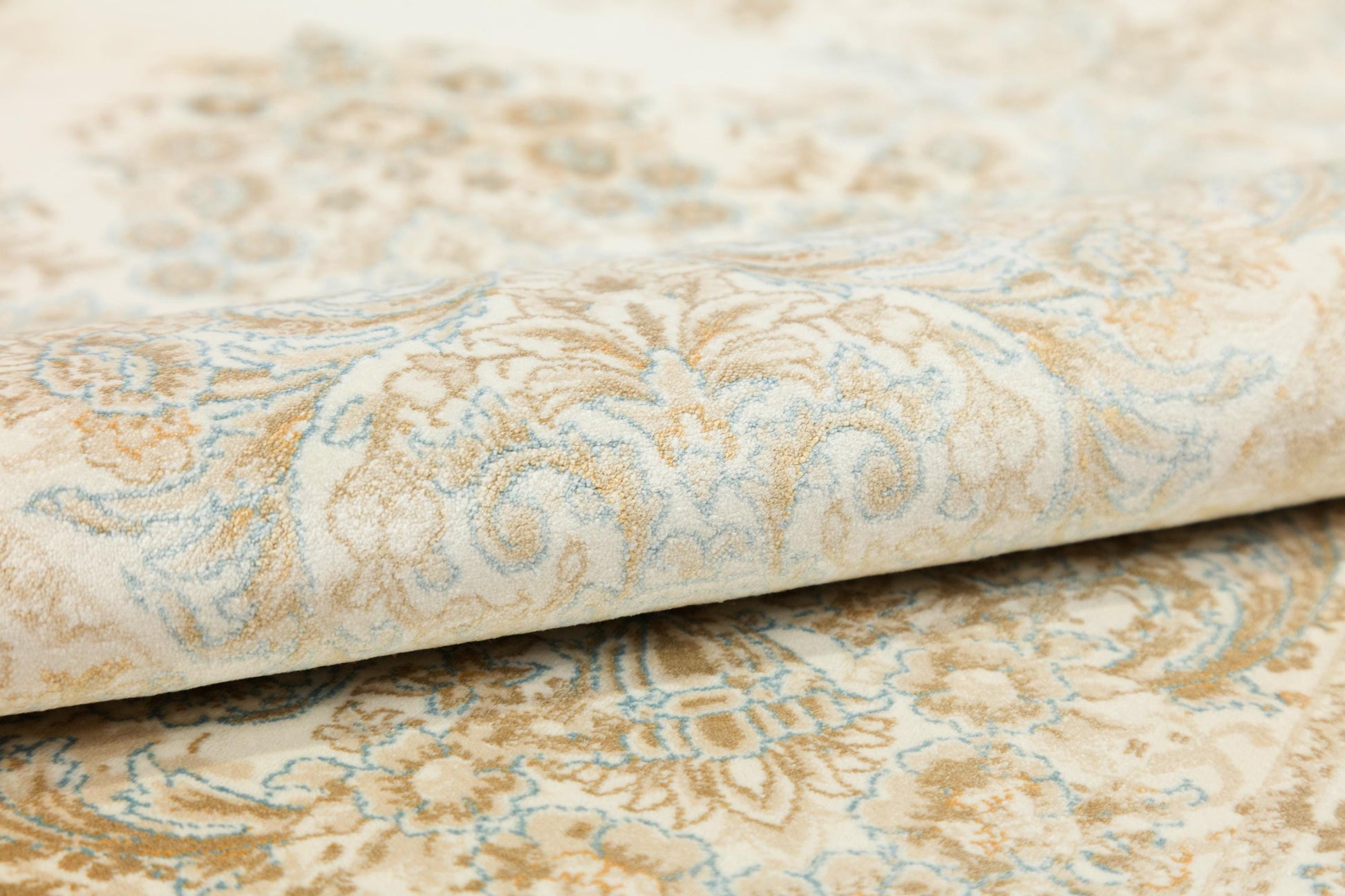 7x10 ft, Beige medallion classic Silk rug with fine tassels