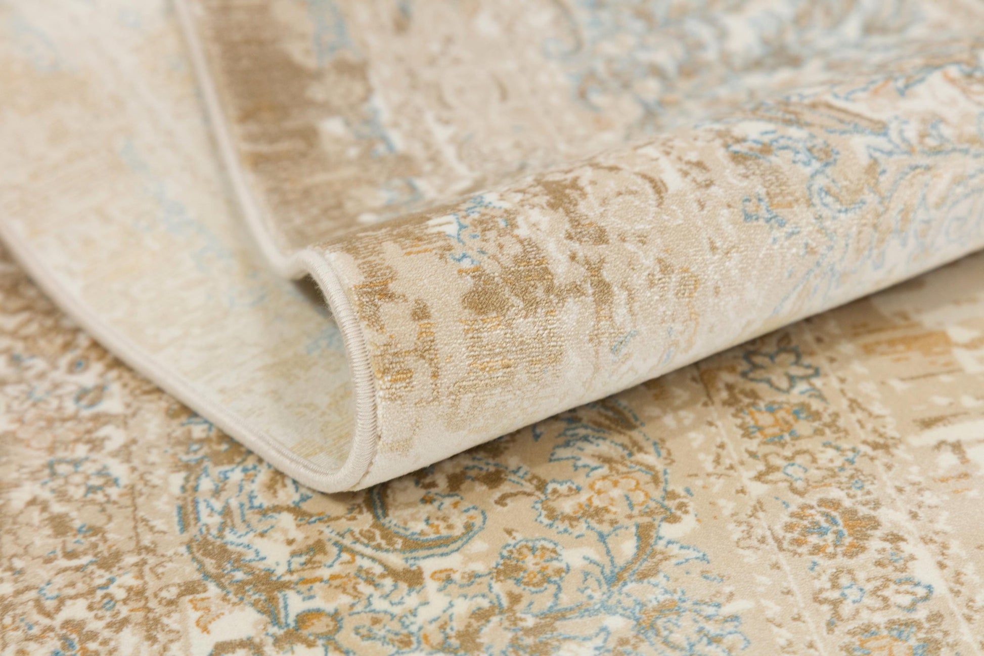 7x10 ft, Beige medallion classic Silk rug with fine tassels
