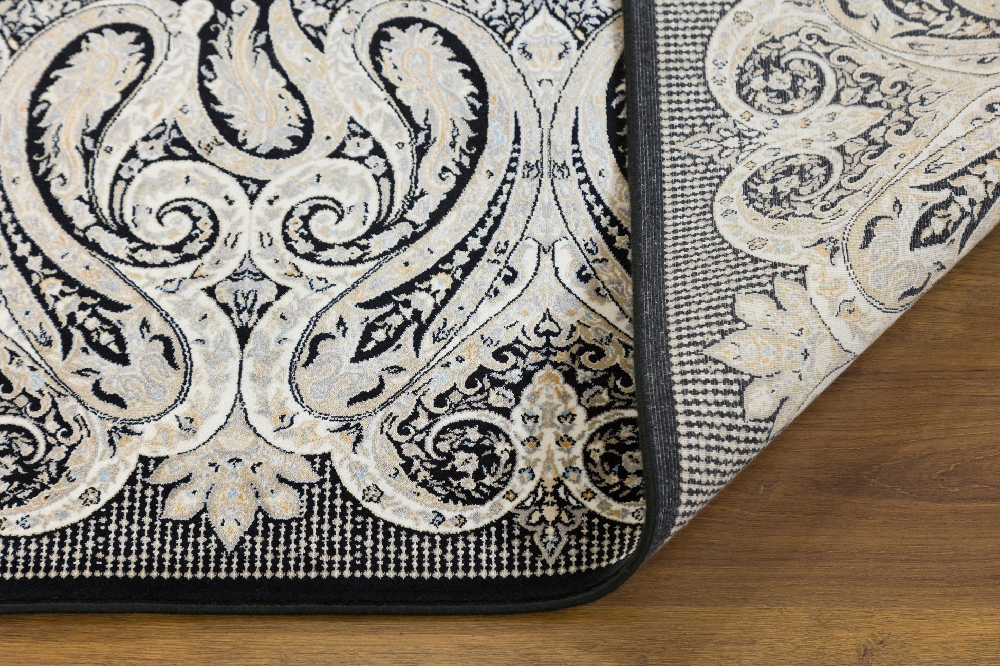 5x7 ft, Black Classic Silk Rug with paisley desing on the border, fine fringes
