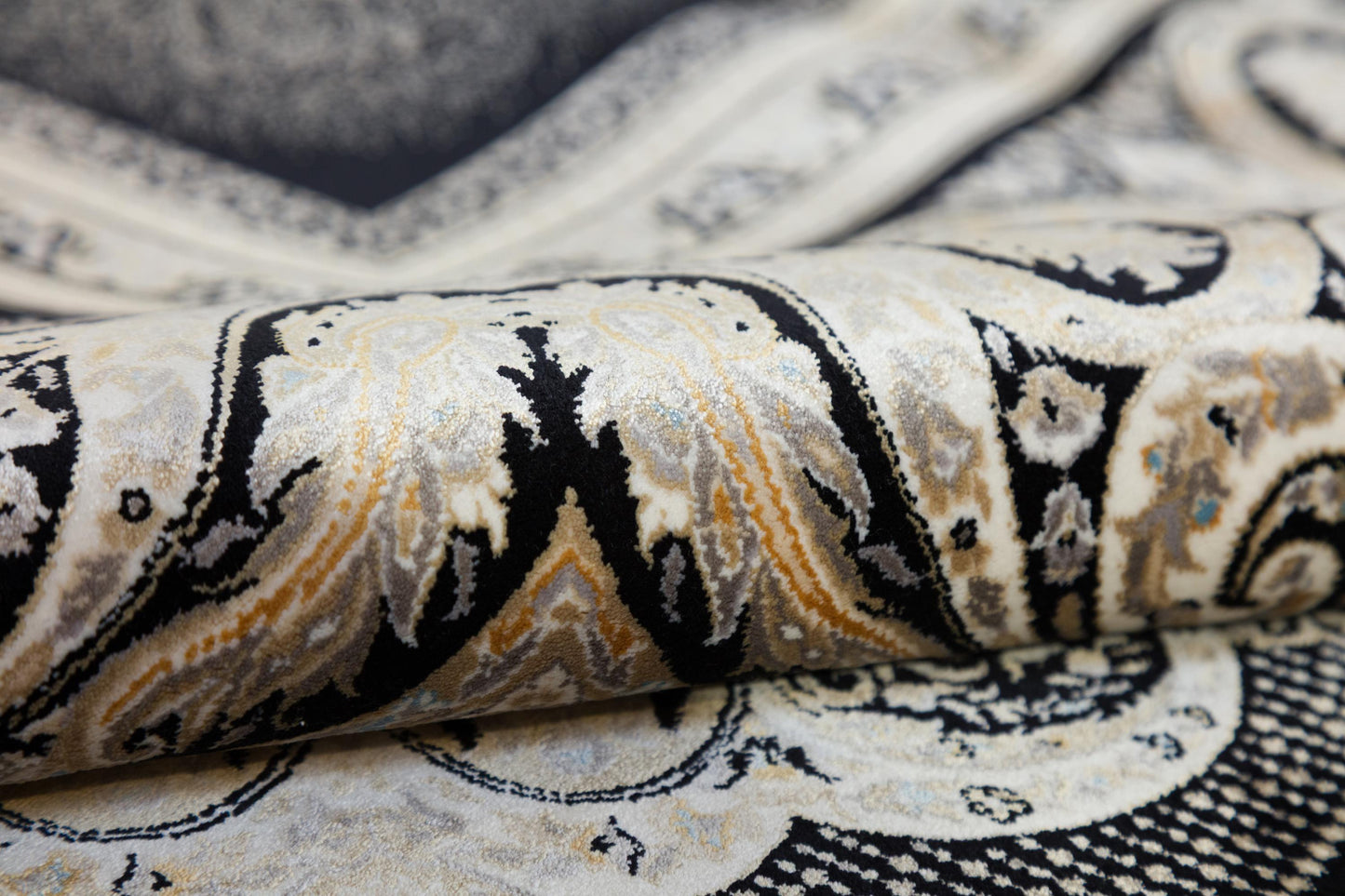 5x7 ft, Black Classic Silk Rug with paisley desing on the border, fine fringes