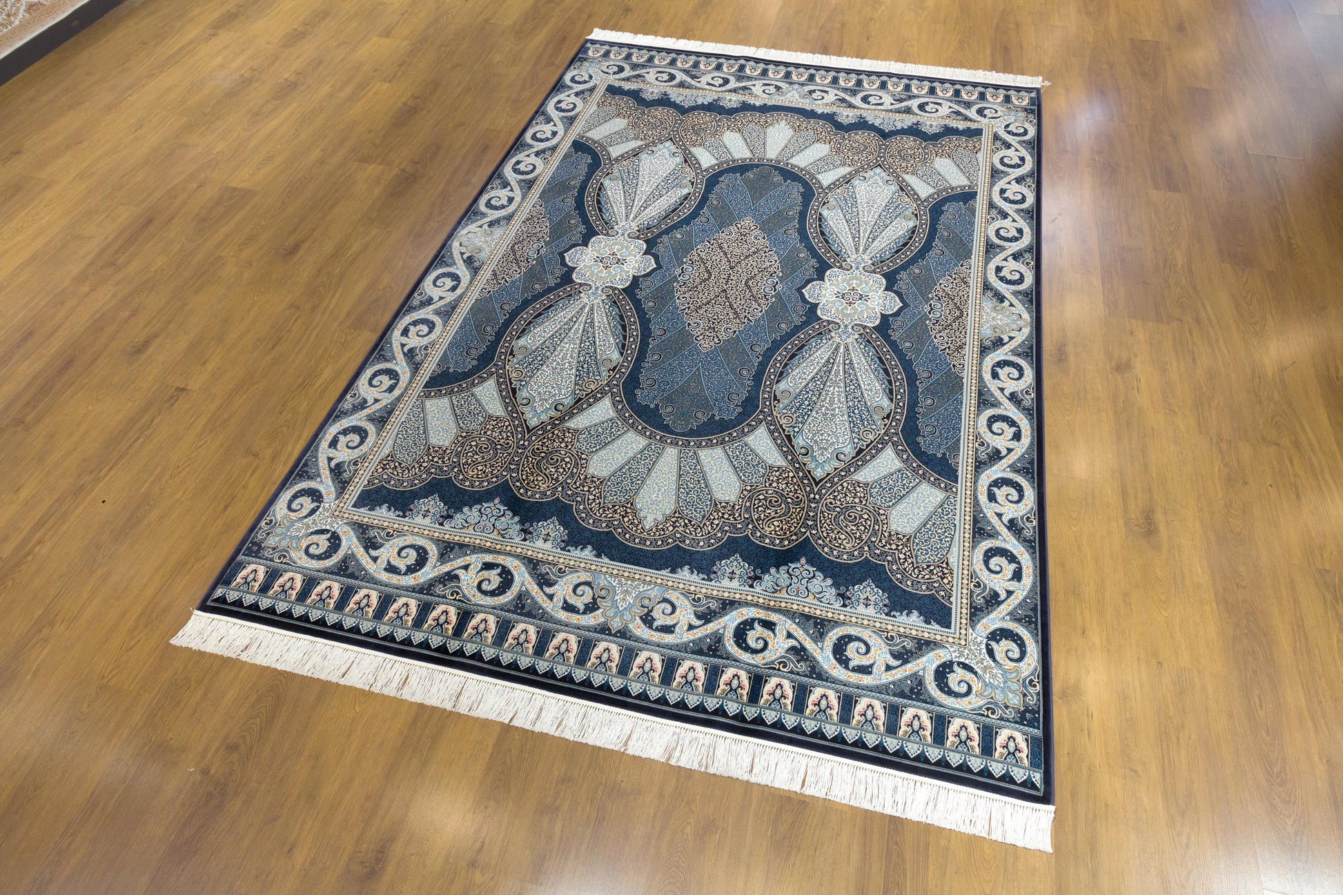 7x10ft, Classic Blue Oriental Silk Rug, Distressed Persian Design, Silk Look Carpet