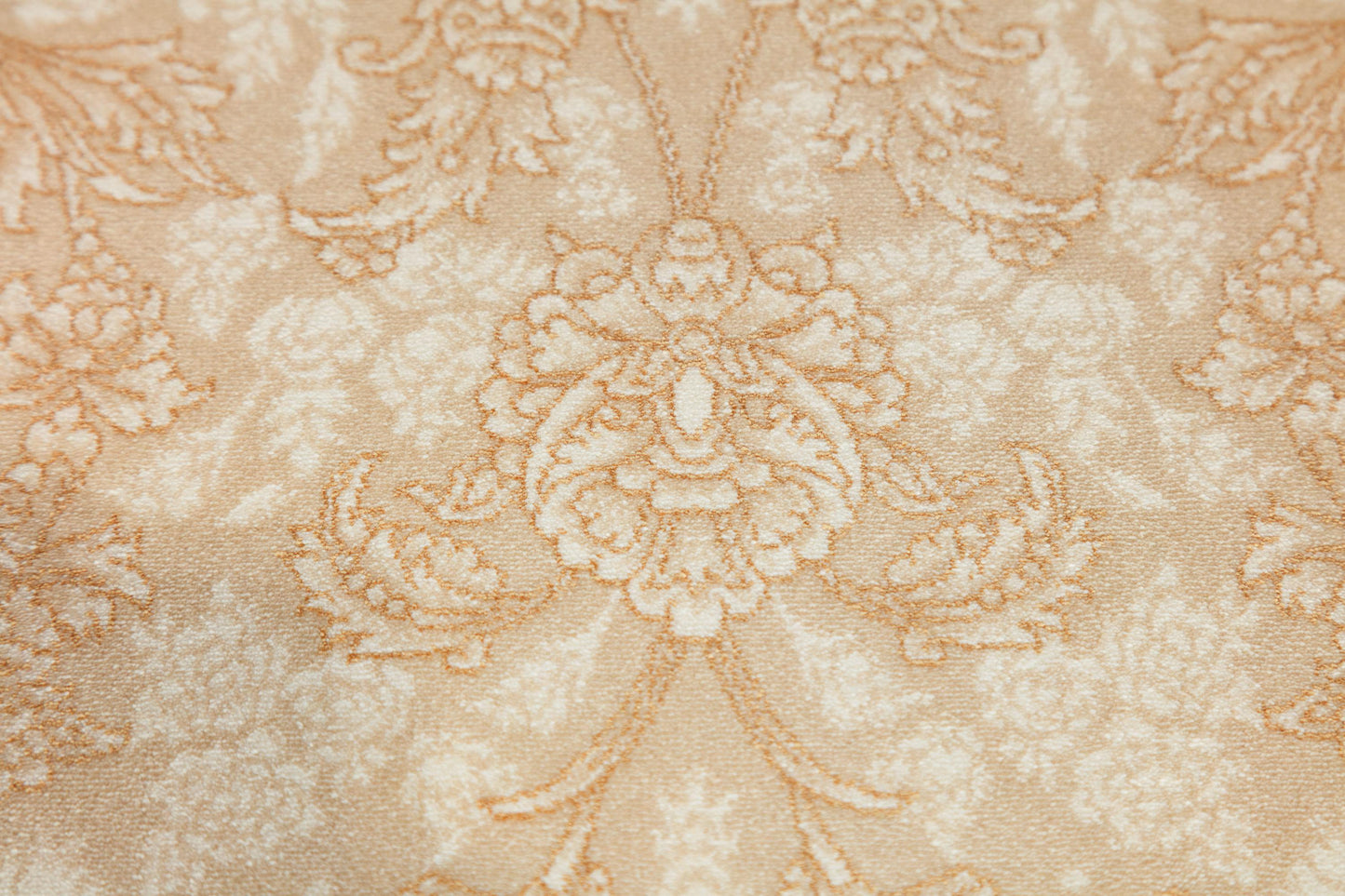 5x7 ft, Classic Beige Silk Rug: Floral oriental carpet with fine tassels